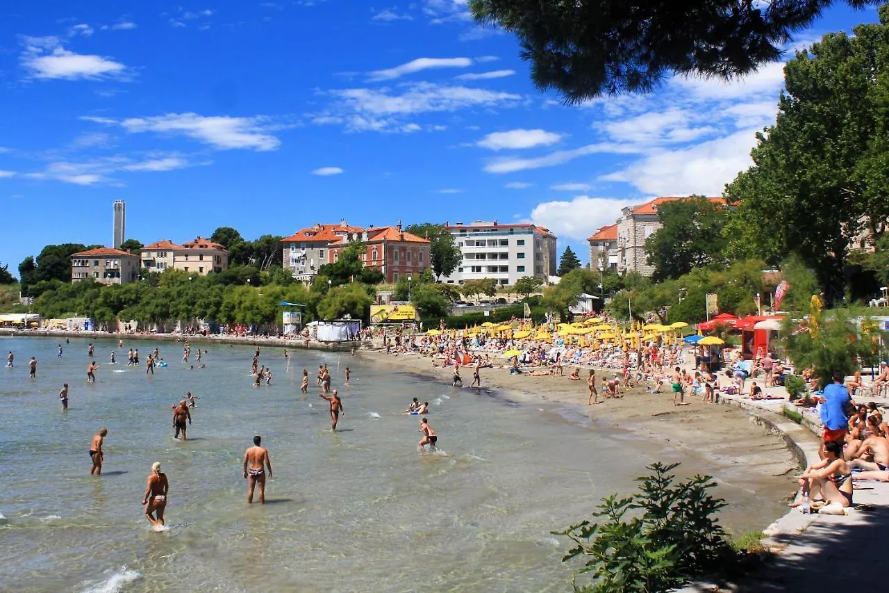 Apartments With Wifi Split - 18336 Croatia