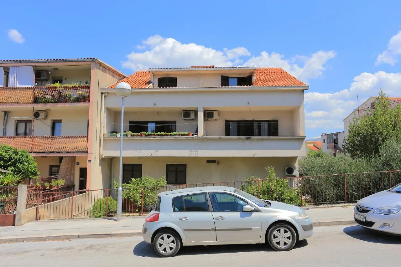 Apartments With Wifi Split - 18336