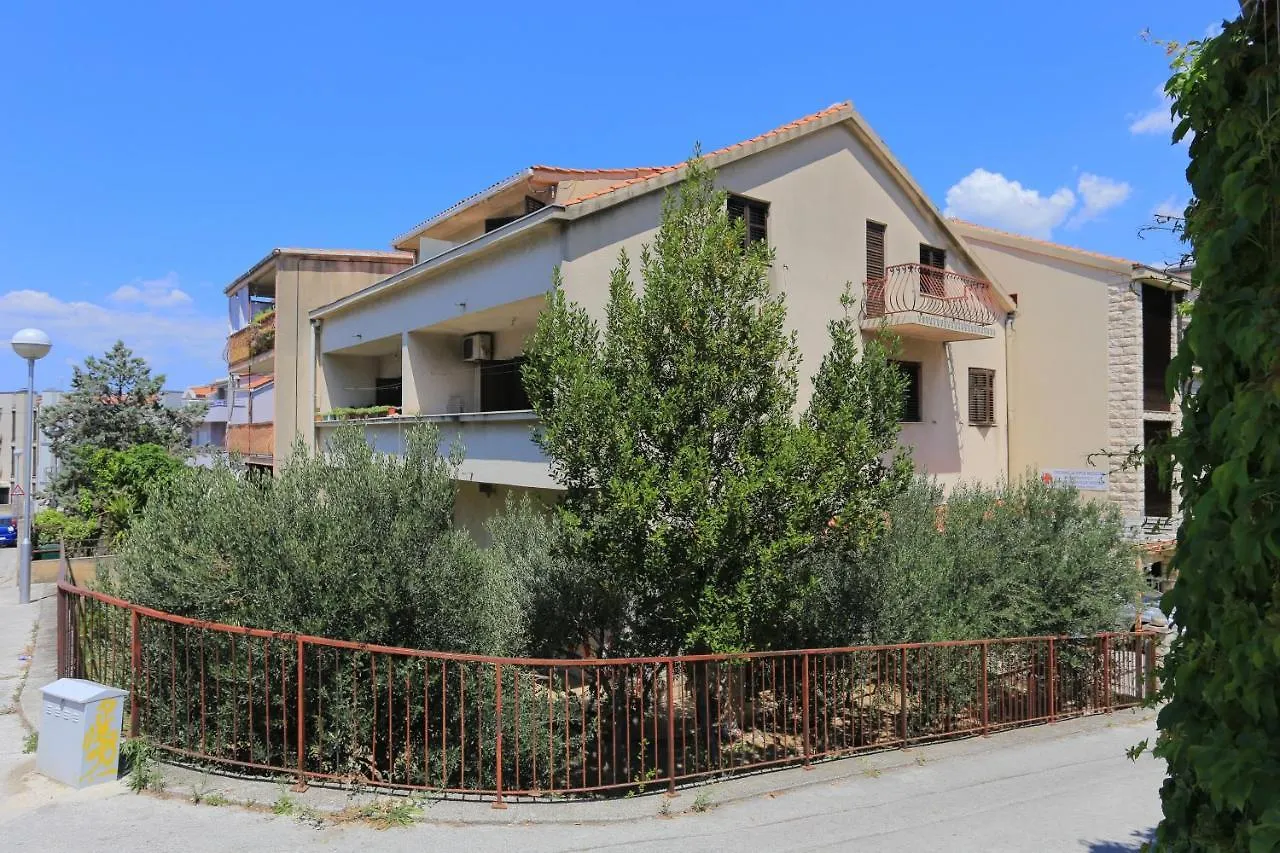 Apartments With Wifi Split - 18336